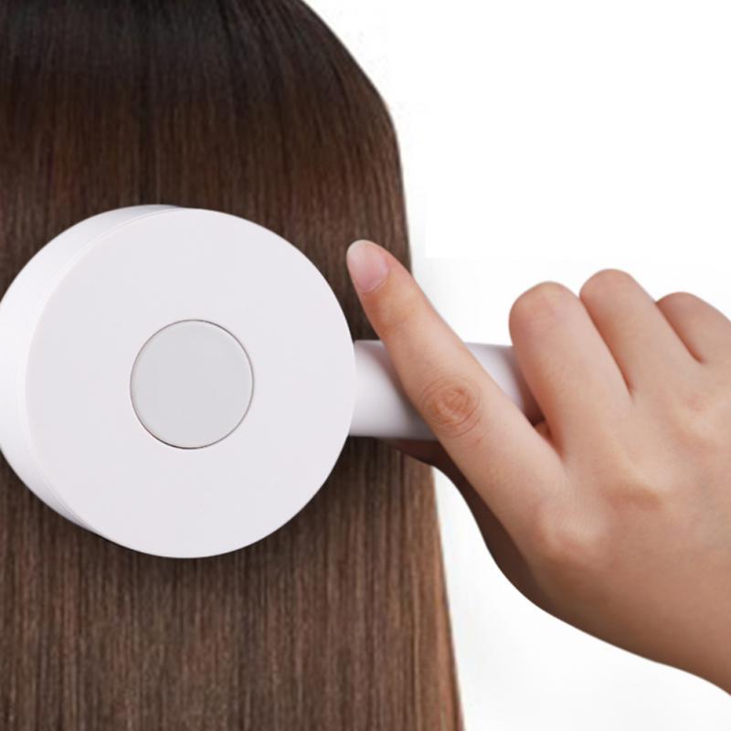 Scalp massage hair brush. Tangle-free hair.
This self-cleaning brush relaxes your scalp while detangling every strand — like a spa treatment in your hand. - Globentra