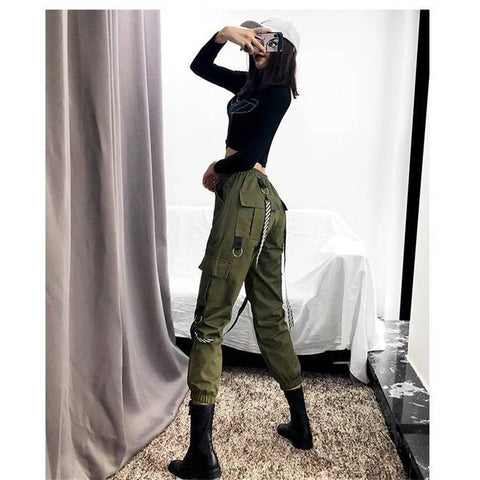 Women’s Black Cargo Pants – Streetwear Jogger Trousers with Pockets
